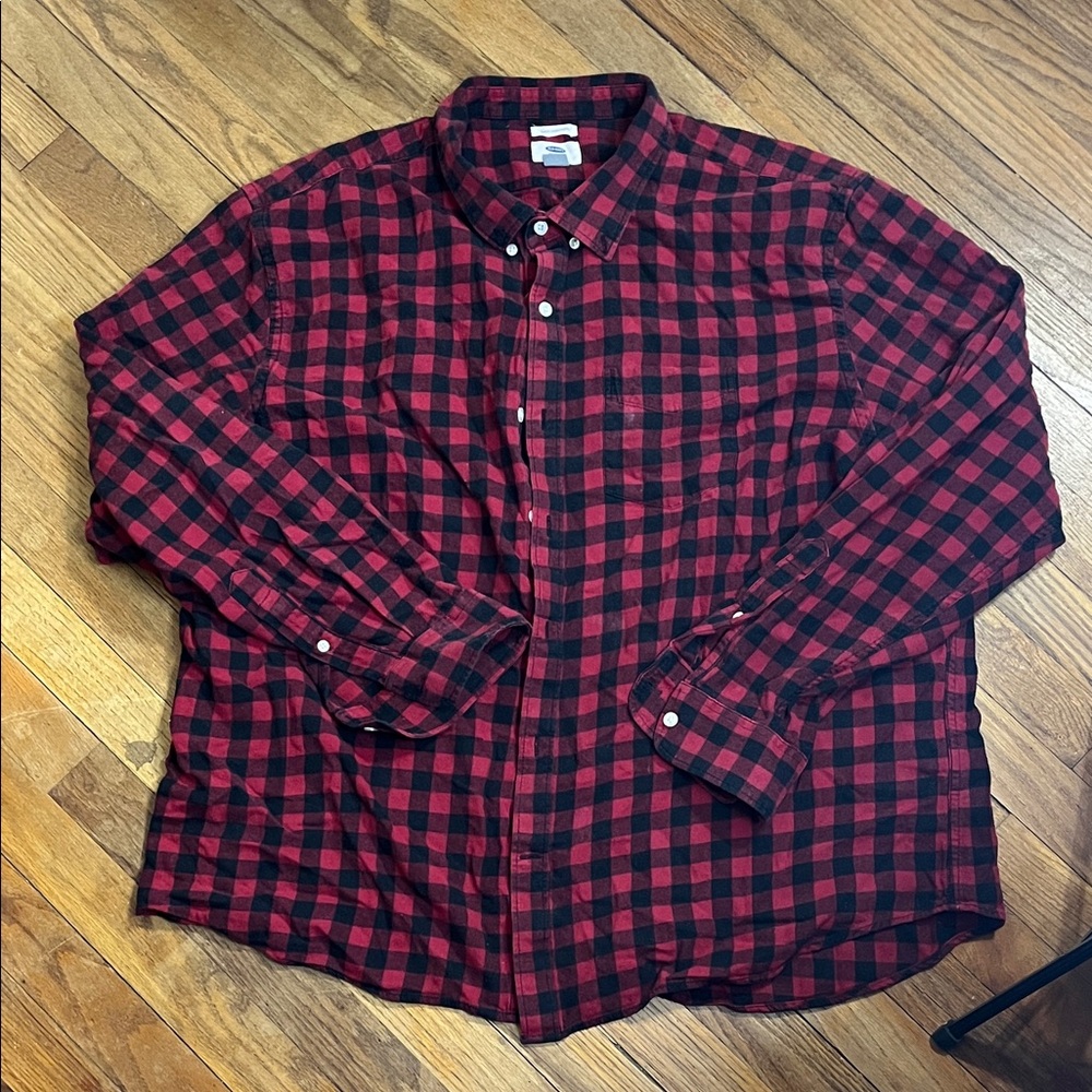 Old Navy Red and Black Buffalo Plaid Button-Down flannel Shirt xxxl